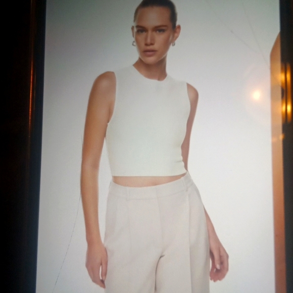 Babaton sculpt muscle tank black women's small - Picture 2 of 9